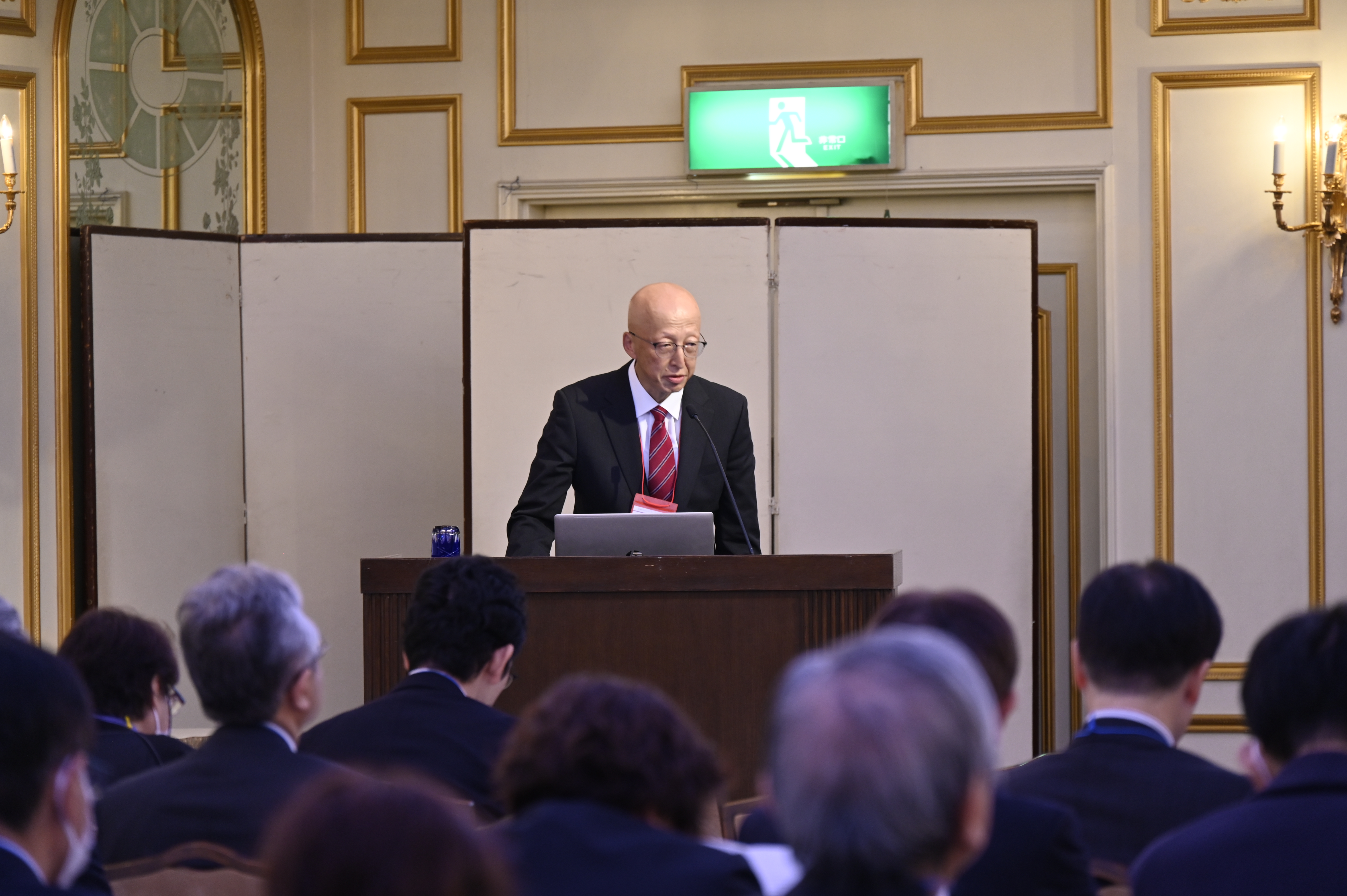 講演